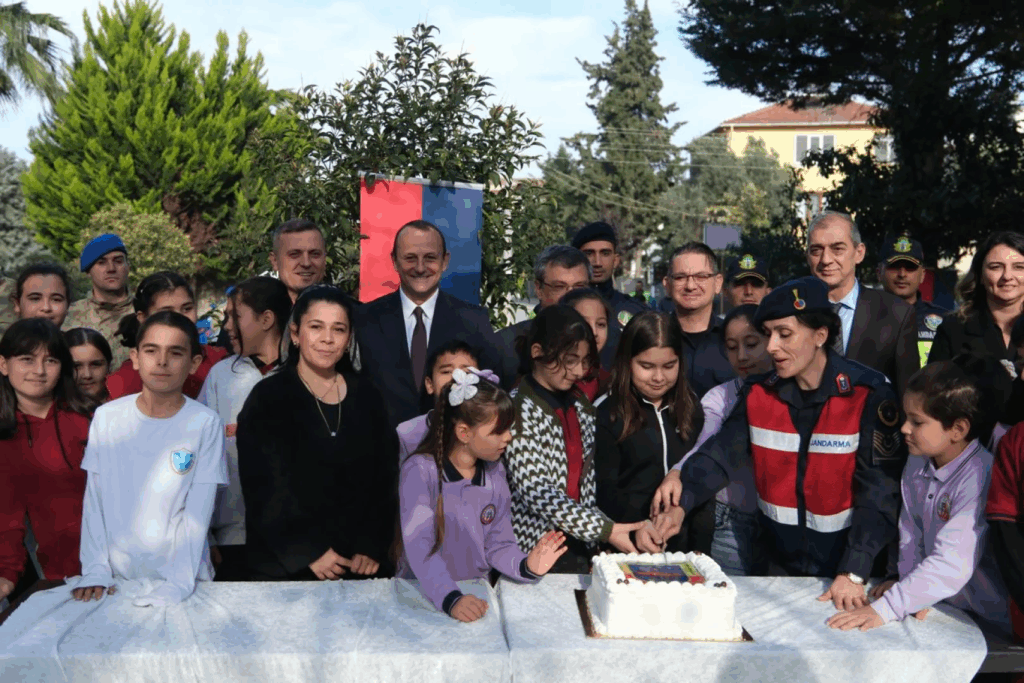 ÇİFTLİKKÖY’DE 20 KASIM DÜNYA ÇOCUK HAKLARI GÜNÜ KUTLANDI