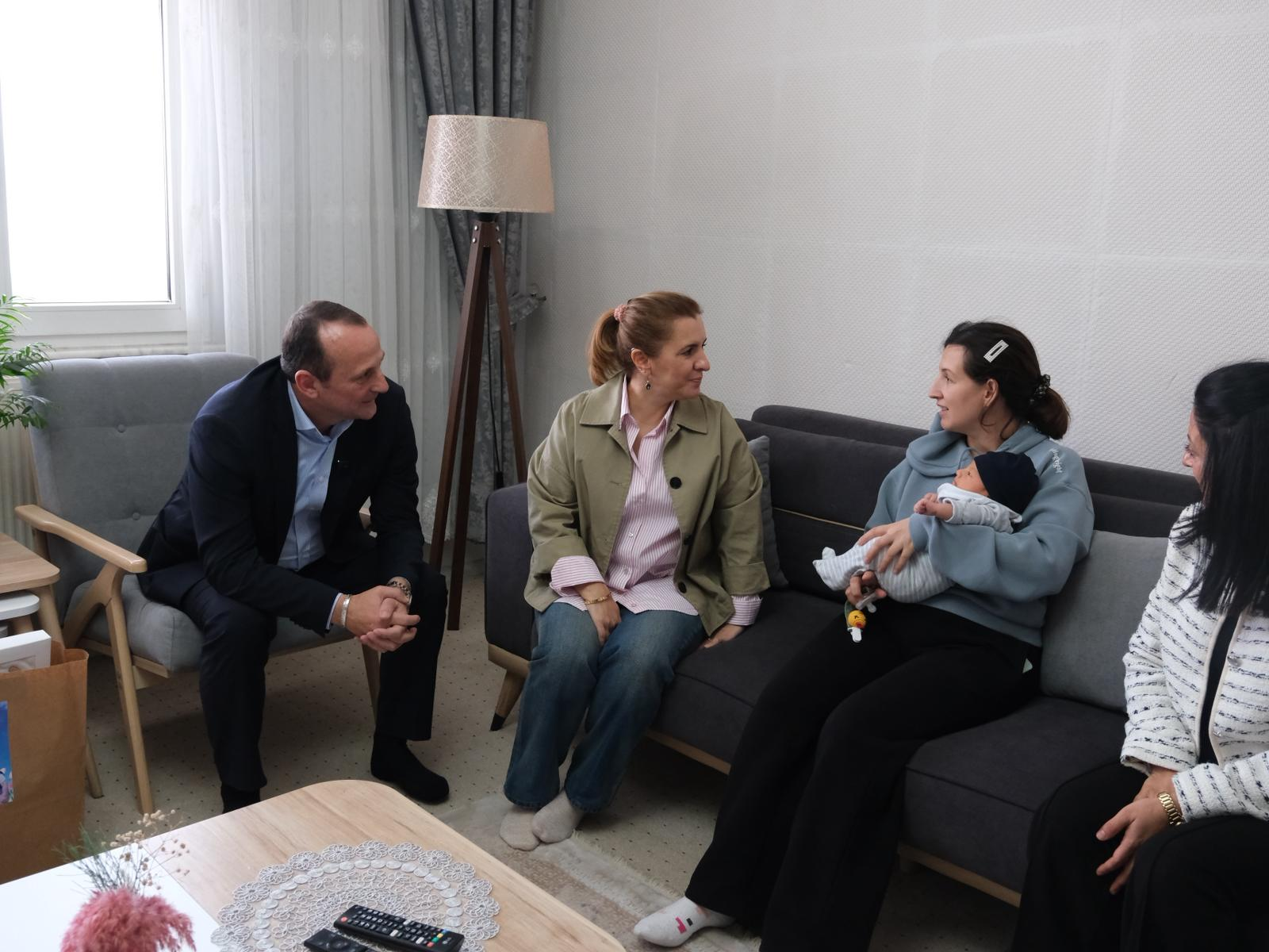 BAŞKAN YELE’DEN EN MİNİK YÜREKLERE SÜRPRİZ