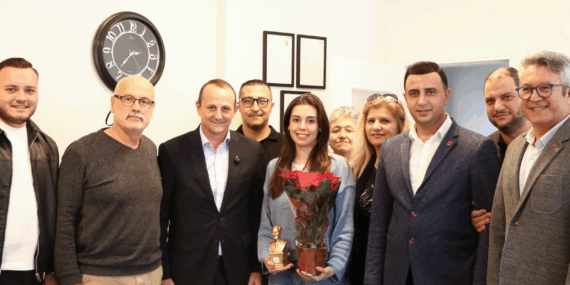 BAŞKAN YELE VE CHP HEYETİ, DİŞ HEKİMLERİNİN GÜNÜNÜ KUTLADI