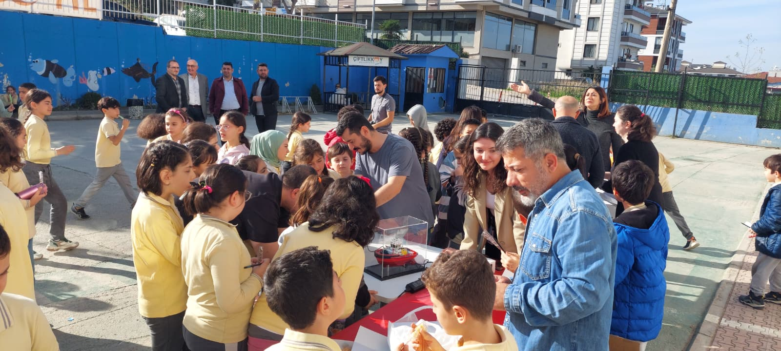 Yalova’da İlkokul Öğrencilerine Teknolojiyle Tanışma Fırsatı: Geniş Katılımlı Etkinlik Yoğun İlgi Gördü
