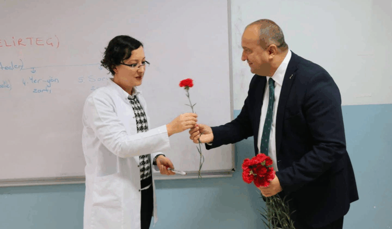 ÇINARCIK BELEDİYE BAŞKANI AVNİ KURT’TAN 24 KASIM ÖĞRETMENLER GÜNÜ MESAJI 6 ÇINARCIK BELEDİYE BAŞKANI AVNİ KURT’TAN 24 KASIM ÖĞRETMENLER GÜNÜ MESAJI