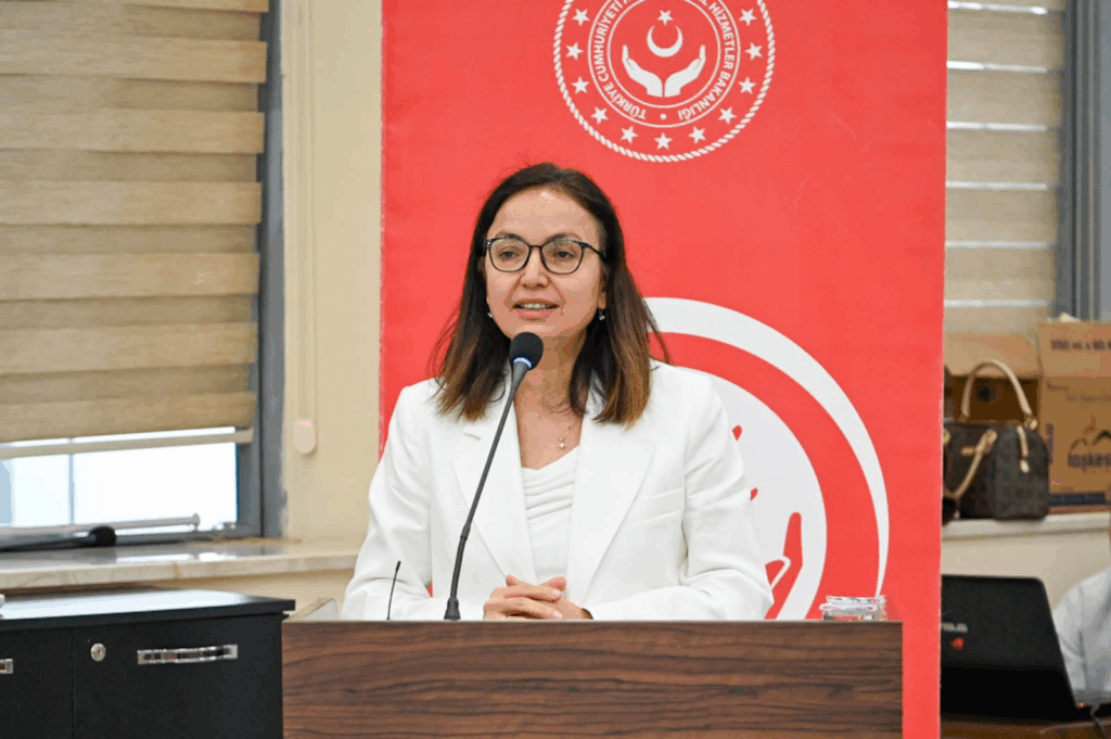 2025 Aile Yılı’nda Koruyucu Ailelere Vurgu: “Gönül Elçileri ile Koruyucu Aile Farkındalık Toplantısı” Yalova’da Gerçekleştirildi