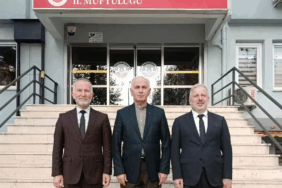 Yalova İl Müftülüğü’nde Nezaket Ziyareti: Eski İl Müftüsü Turgut Açari’den İlyas Yılmaztürk’e Ziyaret