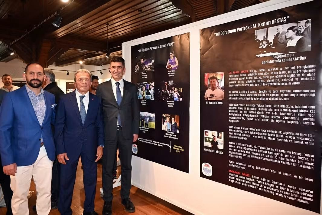Yalova Kent Müzesi’nde “Bir Öğretmen Portresi: M. Kenan Bektaş” Sergisine Ziyaret