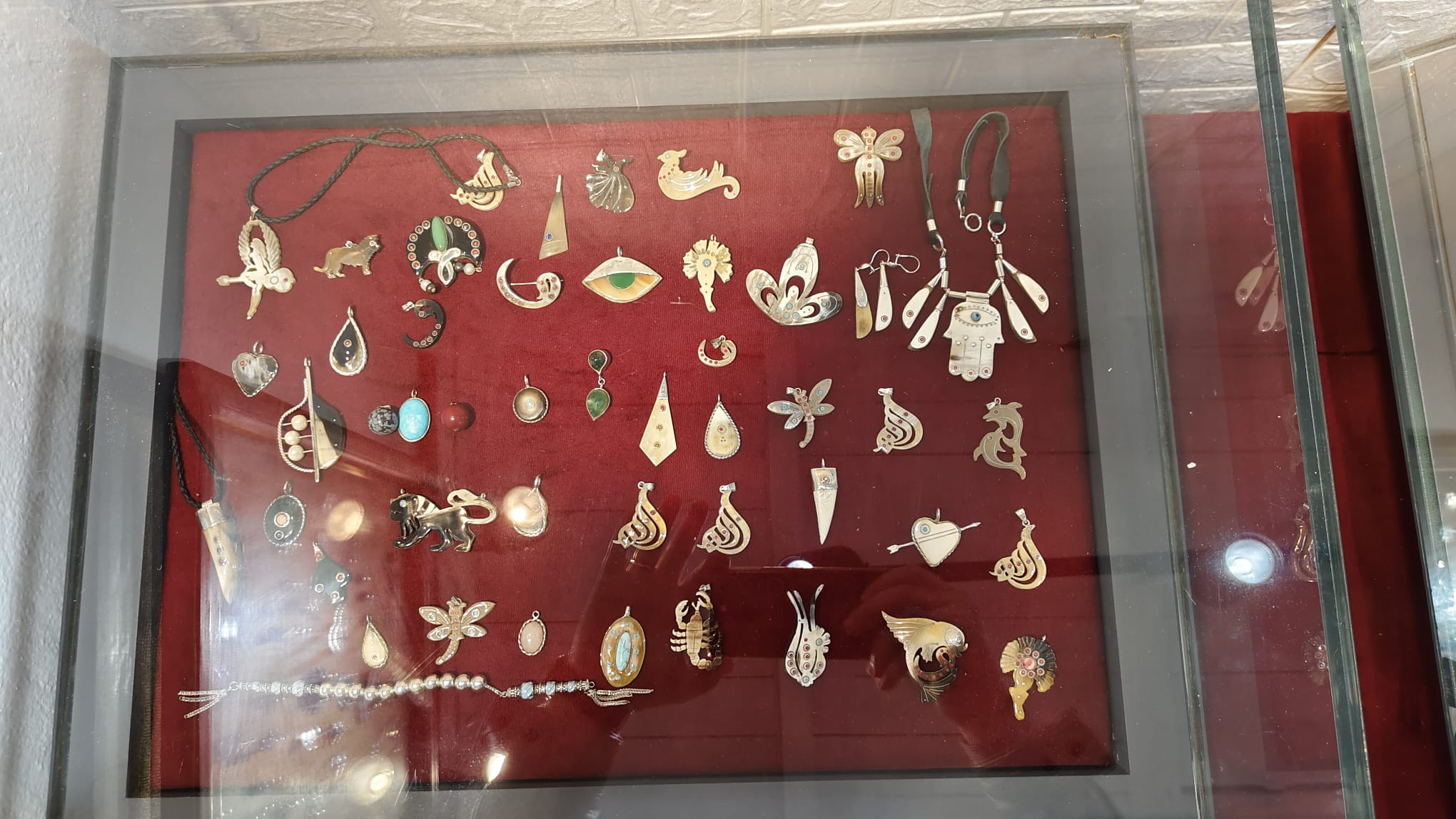 Güneyköy’de Boynuz ve Gümüş Sanatının Yeni Adresi: Sultan Mehmet Yaman Ustalık Mirasını Dükkân Açılışıyla Taçlandırıyor 6 Güneyköy’de Boynuz ve Gümüş Sanatının Yeni Adresi: Sultan Mehmet Yaman Ustalık Mirasını Dükkân Açılışıyla Taçlandırıyor