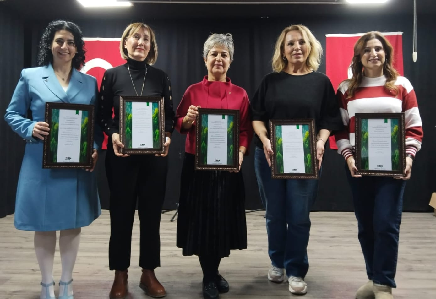 TEMA Vakfı Yalova İl Temsilcisi ve Eğitim Gönüllüleri, 75. Yıl Mehmet Akif Ersoy Ortaokulu’nda Etkinlik Düzenledi 5 TEMA Vakfı Yalova İl Temsilcisi ve Eğitim Gönüllüleri, 75. Yıl Mehmet Akif Ersoy Ortaokulu’nda Etkinlik Düzenledi