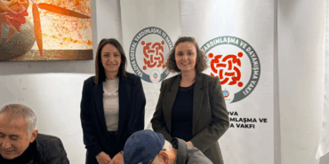 ADEM’den 2025 Aile Yılına Özel Tesbih Yapım Atölyesi: Katılımcılar El Becerilerini Geliştirdi