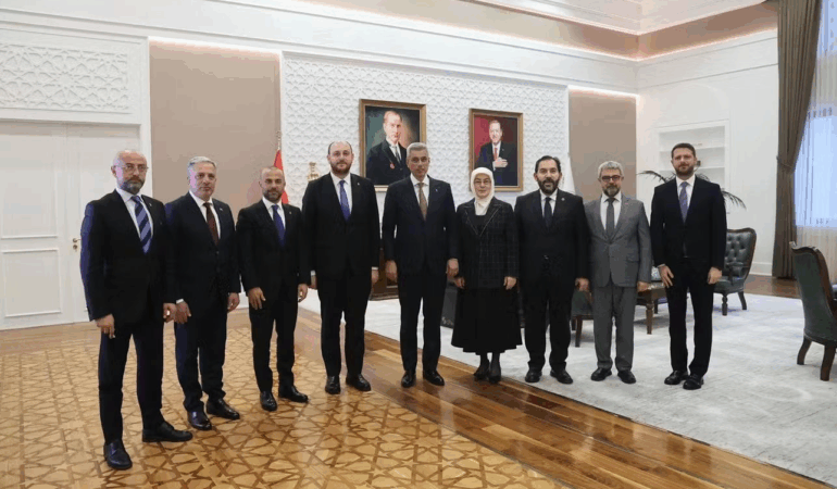 AK PARTİ YALOVA MİLLETVEKİLİ MELİHA AKYOL’DAN BAKANLIK TEMASLARI: YALOVA’NIN SAĞLIK VE SOSYAL HİZMET YATIRIMLARI MASADA 1 AK PARTİ YALOVA MİLLETVEKİLİ MELİHA AKYOL’DAN BAKANLIK TEMASLARI: YALOVA’NIN SAĞLIK VE SOSYAL HİZMET YATIRIMLARI MASADA