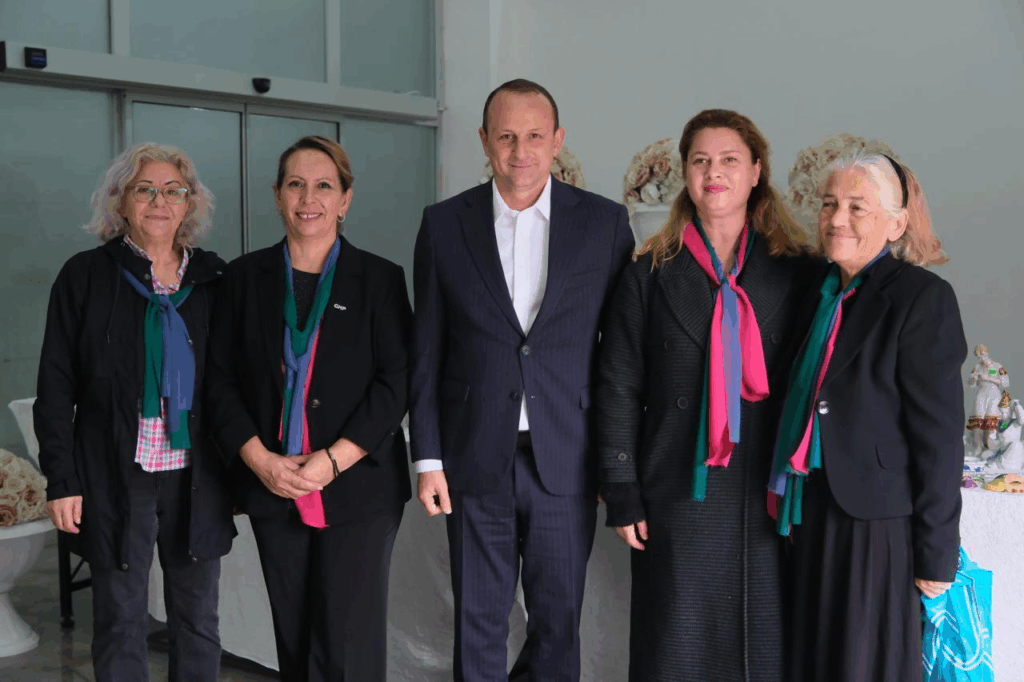 ÇİFTLİKKÖY’DE KANSER FARKINDALIĞI SEMİNERİ YAPILDI