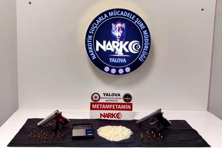 Yalova’da Uyuşturucuya Geçit Yok: 17 Şüpheli Gözaltında, 12’si Tutuklandı