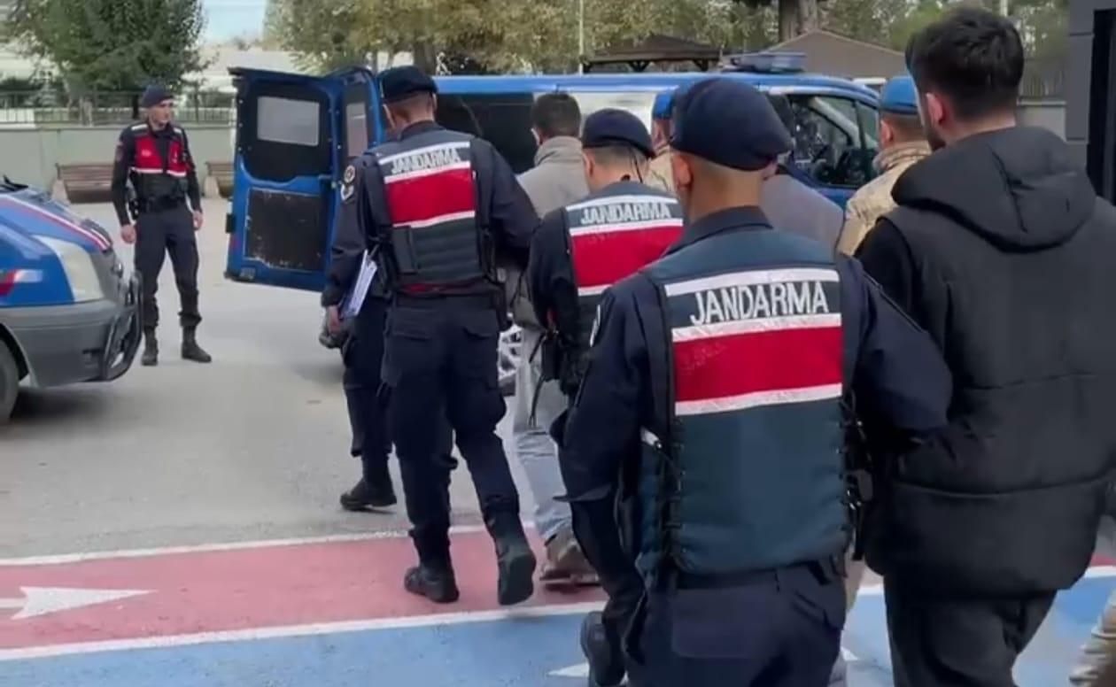 Yalova Kirazlı Sanayi Sitesi’nde Silahlı Saldırı: 7 Şüpheli Yakalandı, 1’i Tutuklandı