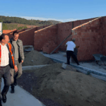 BAŞKAN YELE, YENİ HAYVAN BAKIMEVİ ÇALIŞMALARININ 2. ETABINI DENETLEDİ