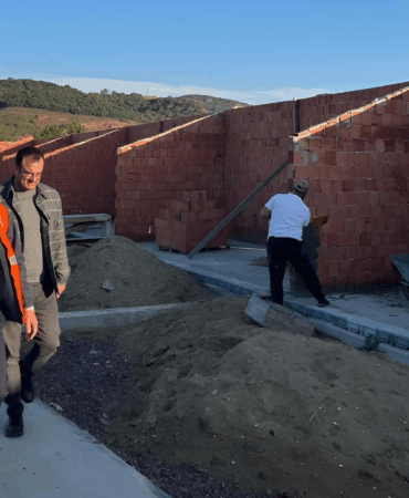 BAŞKAN YELE, YENİ HAYVAN BAKIMEVİ ÇALIŞMALARININ 2. ETABINI DENETLEDİ