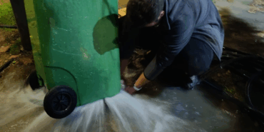 CEVDET AYDIN PARKI’NDAKİ SU ARIZASINA BELEDİYEDEN JET MÜDAHALE