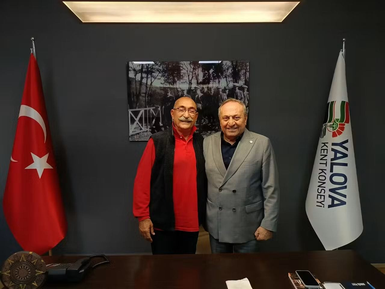 Kent Konseyi Başkanı Kenan Engin’den Osman Tanburacı’ya Ziyaret Kabulü