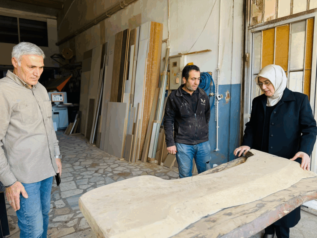 Yalova Milletvekili Meliha Akyol’dan Sanayi Esnafına Ziyaret: “Üretenin Her Zaman Yanındayız”