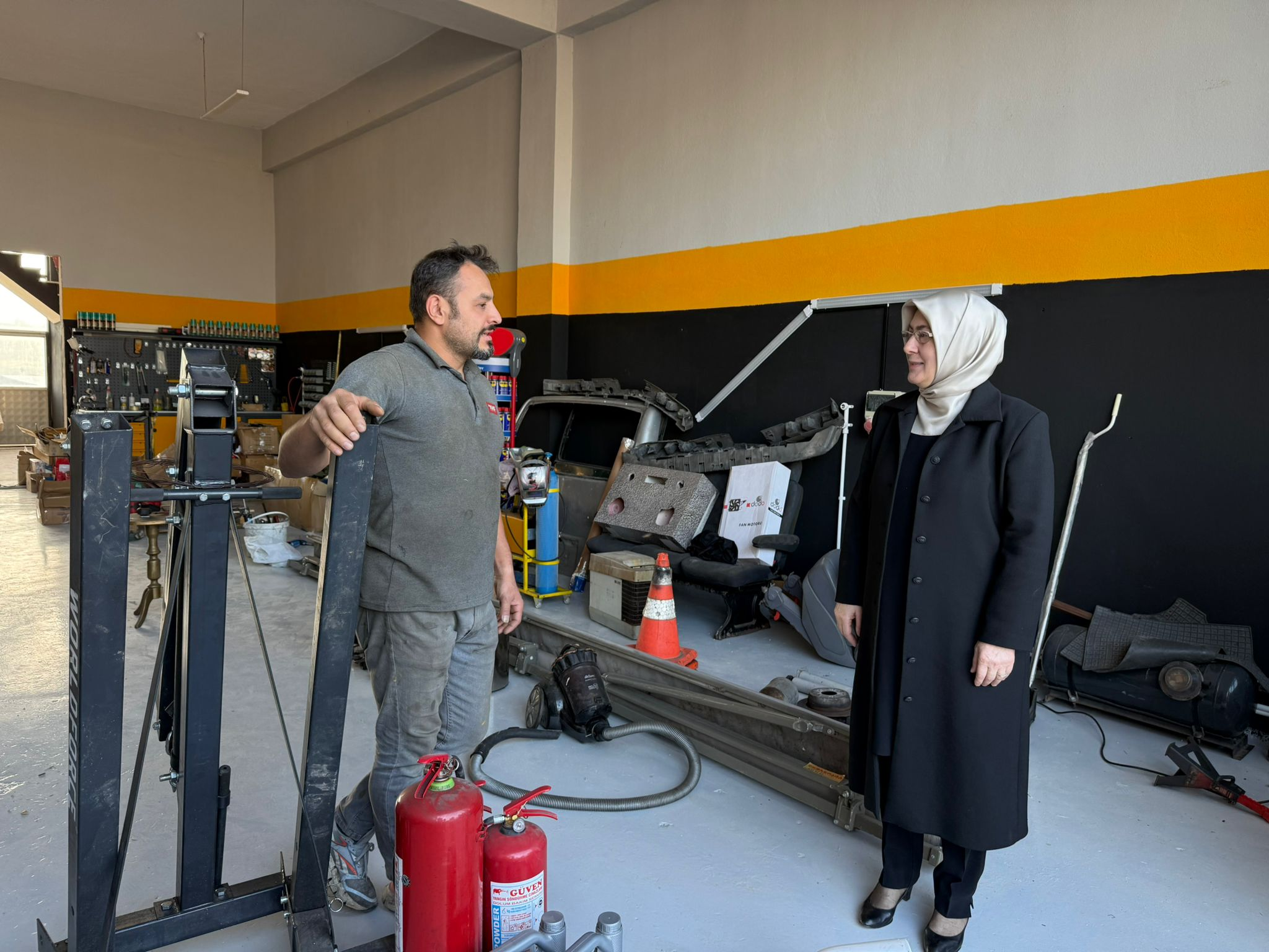 Yalova Milletvekili Meliha Akyol’dan Sanayi Esnafına Ziyaret: “Üretenin Her Zaman Yanındayız”