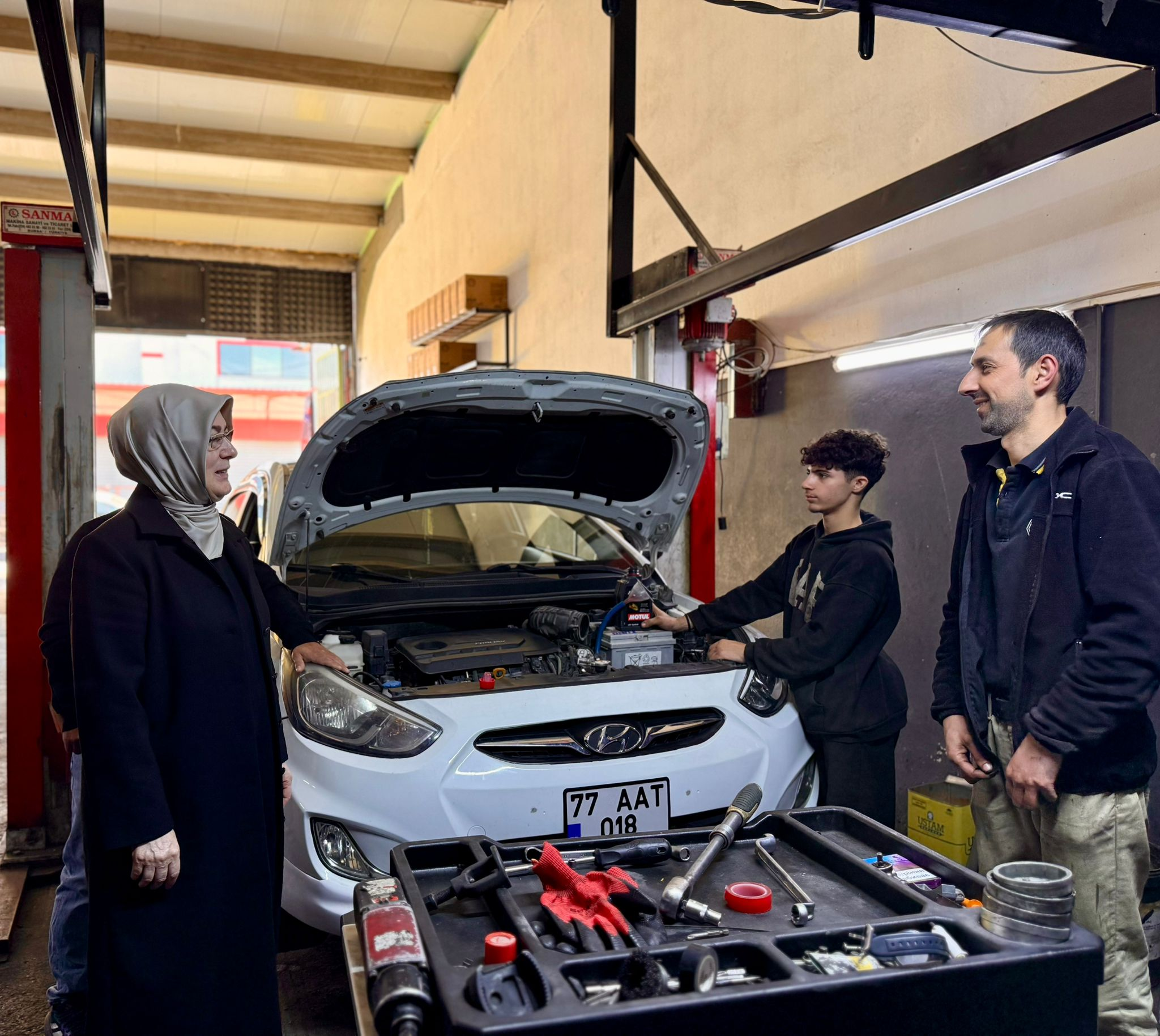 Yalova Milletvekili Meliha Akyol’dan Sanayi Esnafına Ziyaret: “Üretenin Her Zaman Yanındayız”