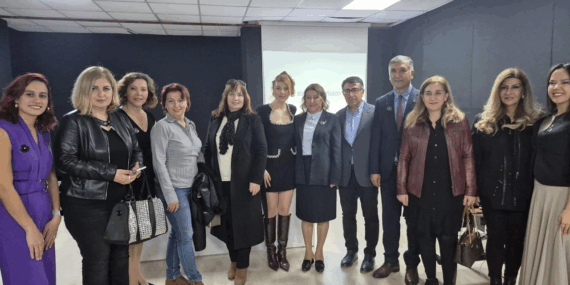 Psikolog Beyza Gökoğlu’ndan Kadın ve Çocuk Hakları Semineri: “Görünmeyen Yüklerimizi Fark Edelim” 10 Psikolog Beyza Gökoğlu’ndan Kadın ve Çocuk Hakları Semineri: “Görünmeyen Yüklerimizi Fark Edelim”