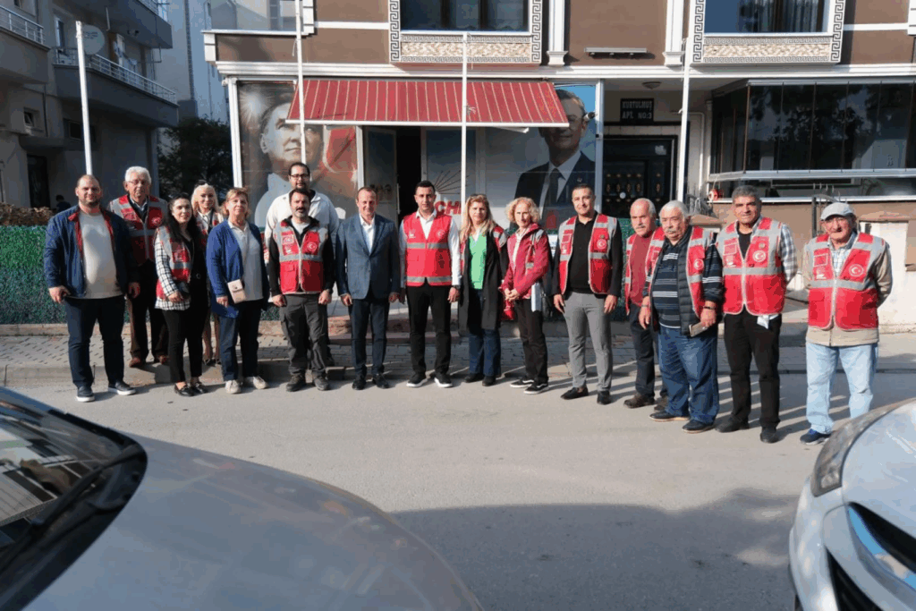 BAŞKAN YELE, SAHİL MAHALLESİ’NDE VATANDAŞLARLA BULUŞTU