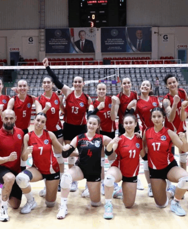 ÇİFTLİKKÖY’ÜN SULTANLARI ESKİŞEHİR’DEN ŞEN DÖNDÜ (3-0)