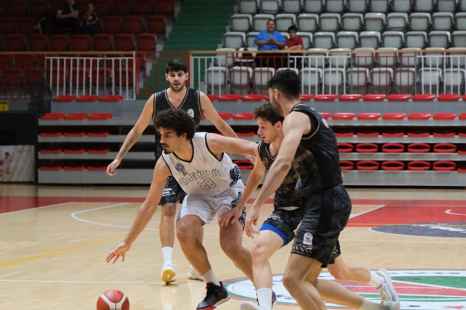 ÇİFTLİKKÖY BELEDİYE, POTADA GİRESUN’DAN PUANSIZ DÖNDÜ (75-53)