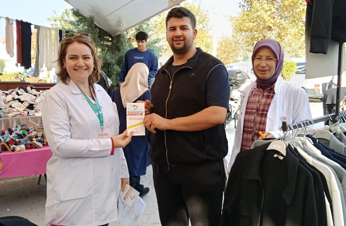 ORGAN BAĞIŞI HAFTASI’NDA YALOVA’DA FARKINDALIK SEFERBERLİĞİ 5 ORGAN BAĞIŞI HAFTASI’NDA YALOVA’DA FARKINDALIK SEFERBERLİĞİ