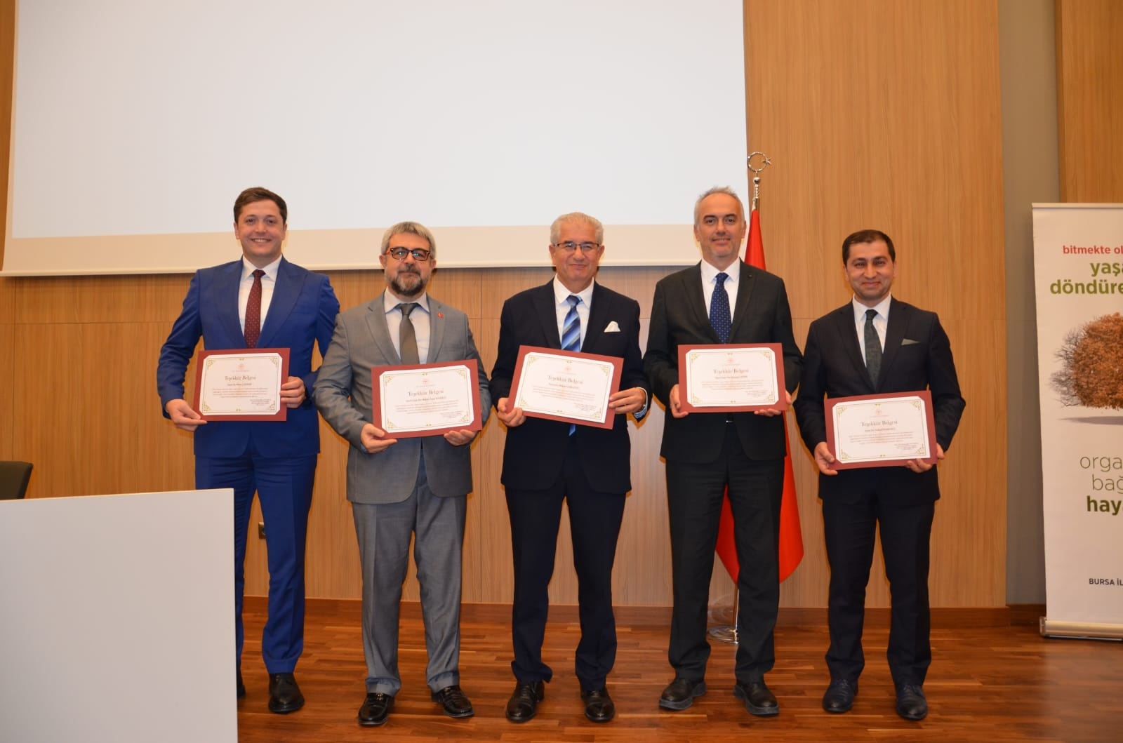 Bursa’da Organ Bağışı Haftası Kapsamında Bölgesel Koordinasyon Toplantısı: 6 Bursa’da Organ Bağışı Haftası Kapsamında Bölgesel Koordinasyon Toplantısı: