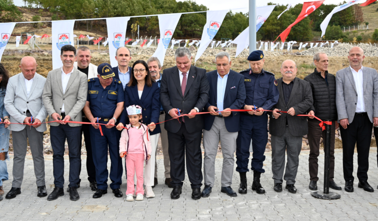 YALOVA BELEDİYESİ’NDEN CAN DOSTLARA KAPSAMLI HİZMET