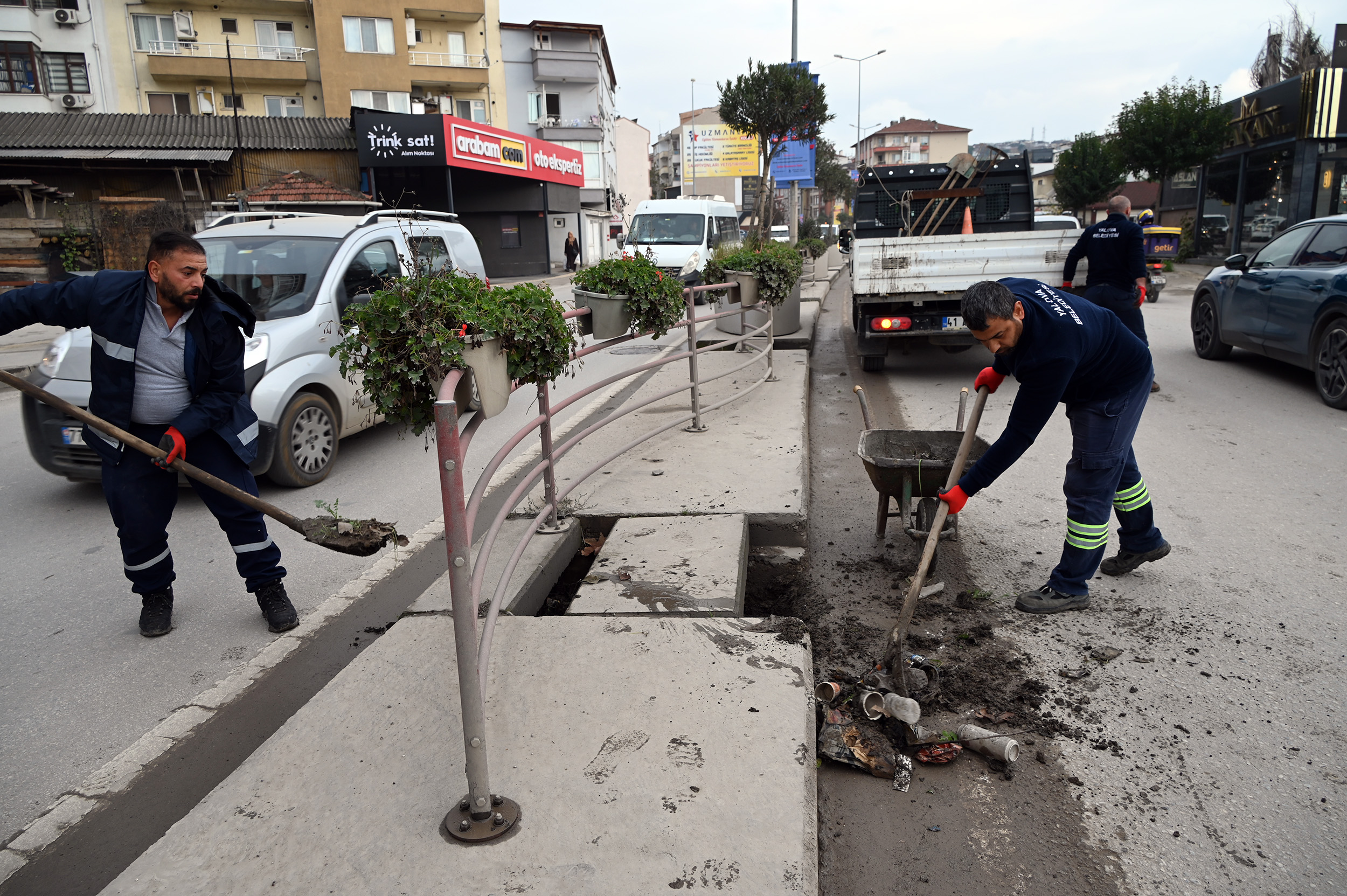 YAĞIŞLAR ÖNCESİ RÖGAR VE MAZGAL TEMİZLİĞİ  