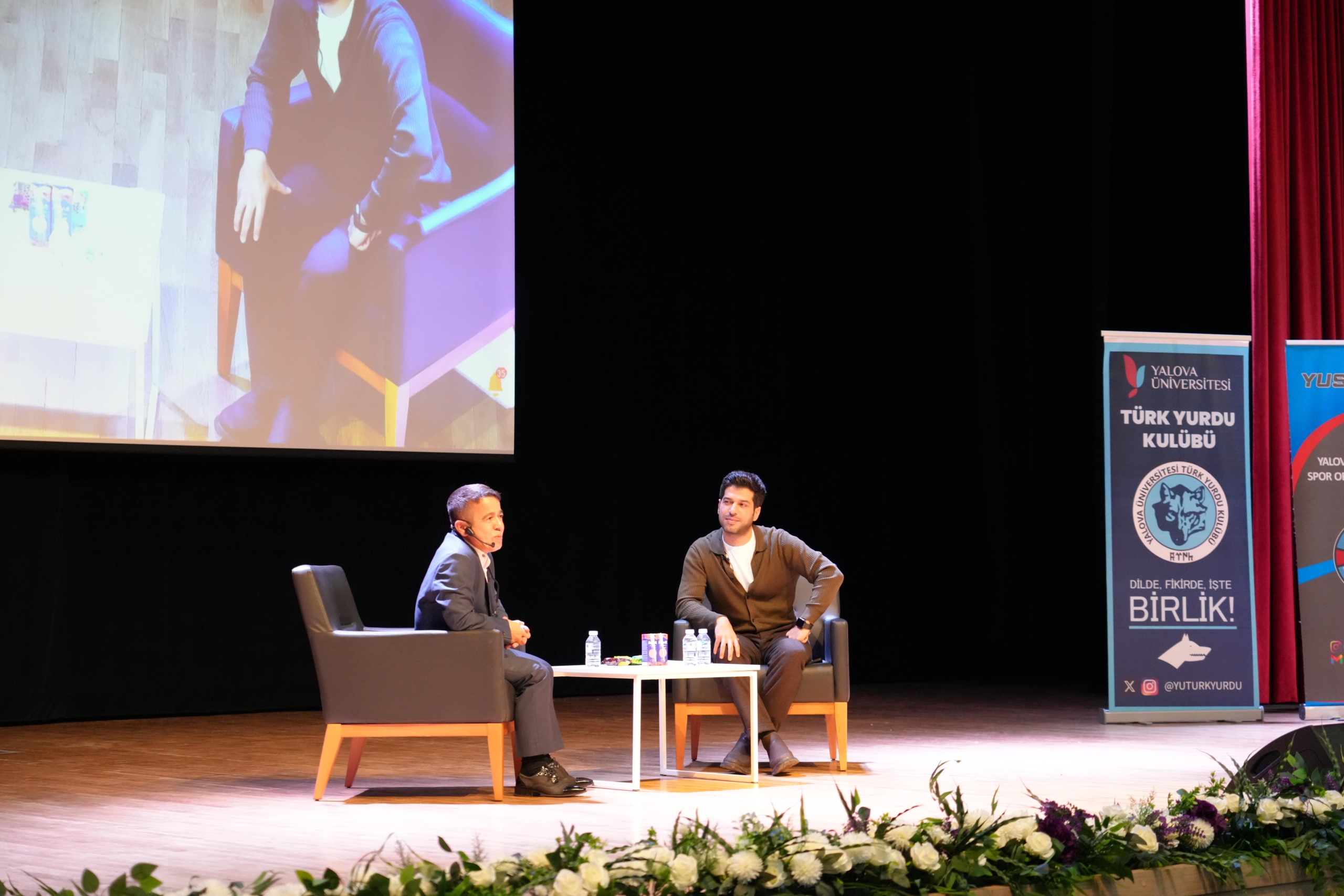 OLİMPİYAT ŞAMPİYONU HALİL MUTLU YALOVA’DA ÖĞRENCİLERLE BULUŞTU