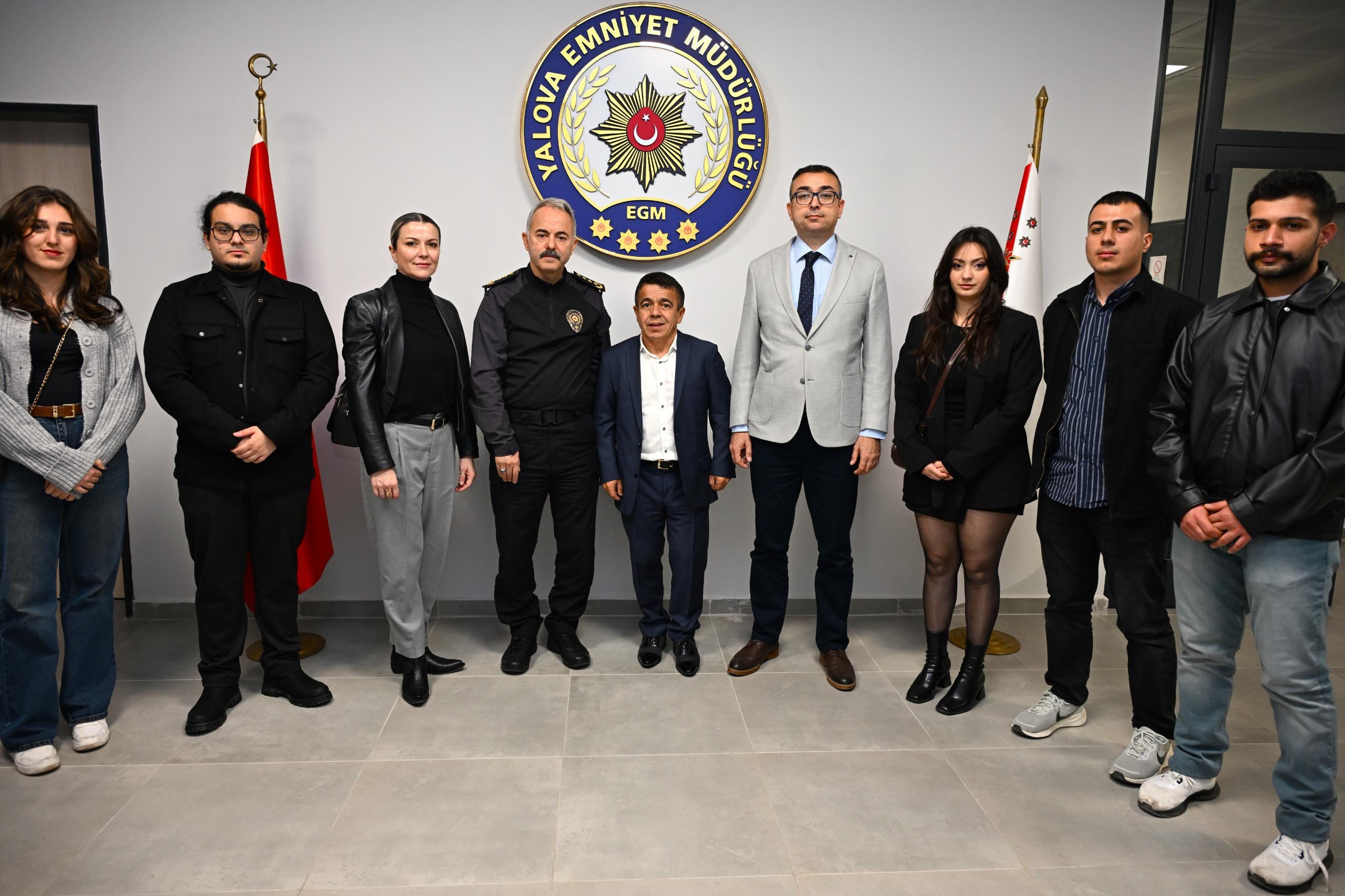 OLİMPİYAT ŞAMPİYONU HALİL MUTLU YALOVA’DA ÖĞRENCİLERLE BULUŞTU