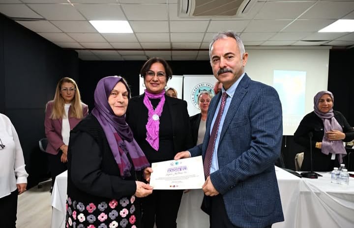 “Yerelden Yönetime Kadın Eli” Programında Kadın Liderler Yalova’da Buluştu 7 “Yerelden Yönetime Kadın Eli” Programında Kadın Liderler Yalova’da Buluştu