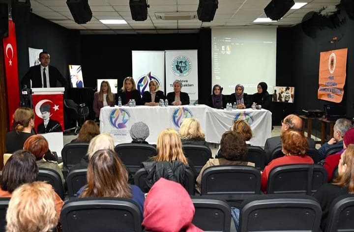 “Yerelden Yönetime Kadın Eli” Programında Kadın Liderler Yalova’da Buluştu 4 “Yerelden Yönetime Kadın Eli” Programında Kadın Liderler Yalova’da Buluştu