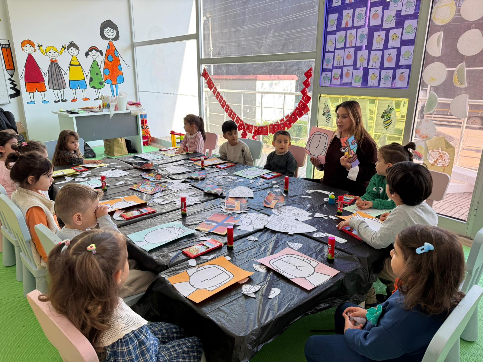 POST MODERN SANAT ATÖLYESİ ÇOCUKLARDAN YOĞUN İLGİ GÖRDÜ