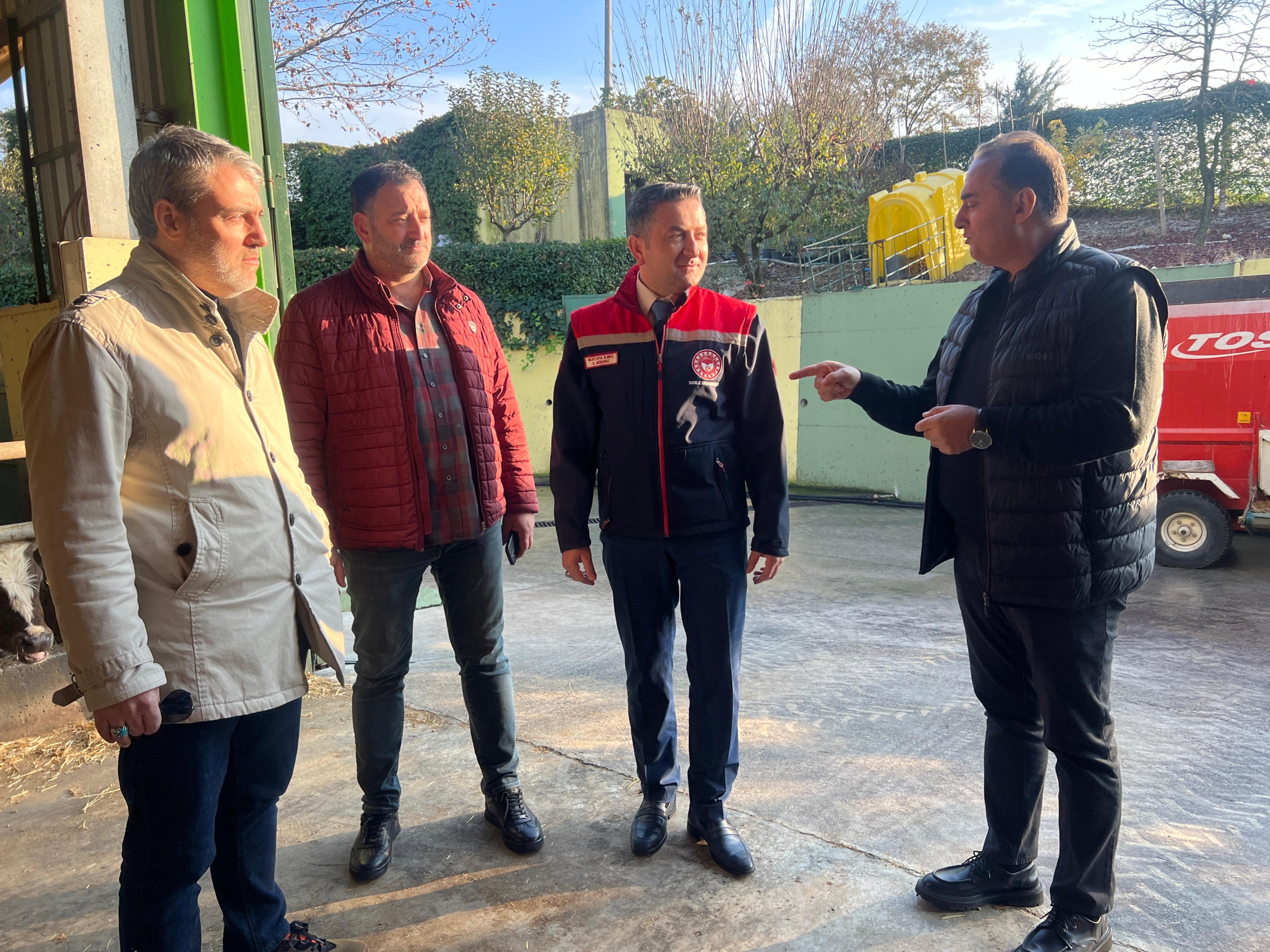 Tarım Müdürü İlmeç’ten Güleç Kardeşler Besi Çiftliği’ne Örnek Ziyaret