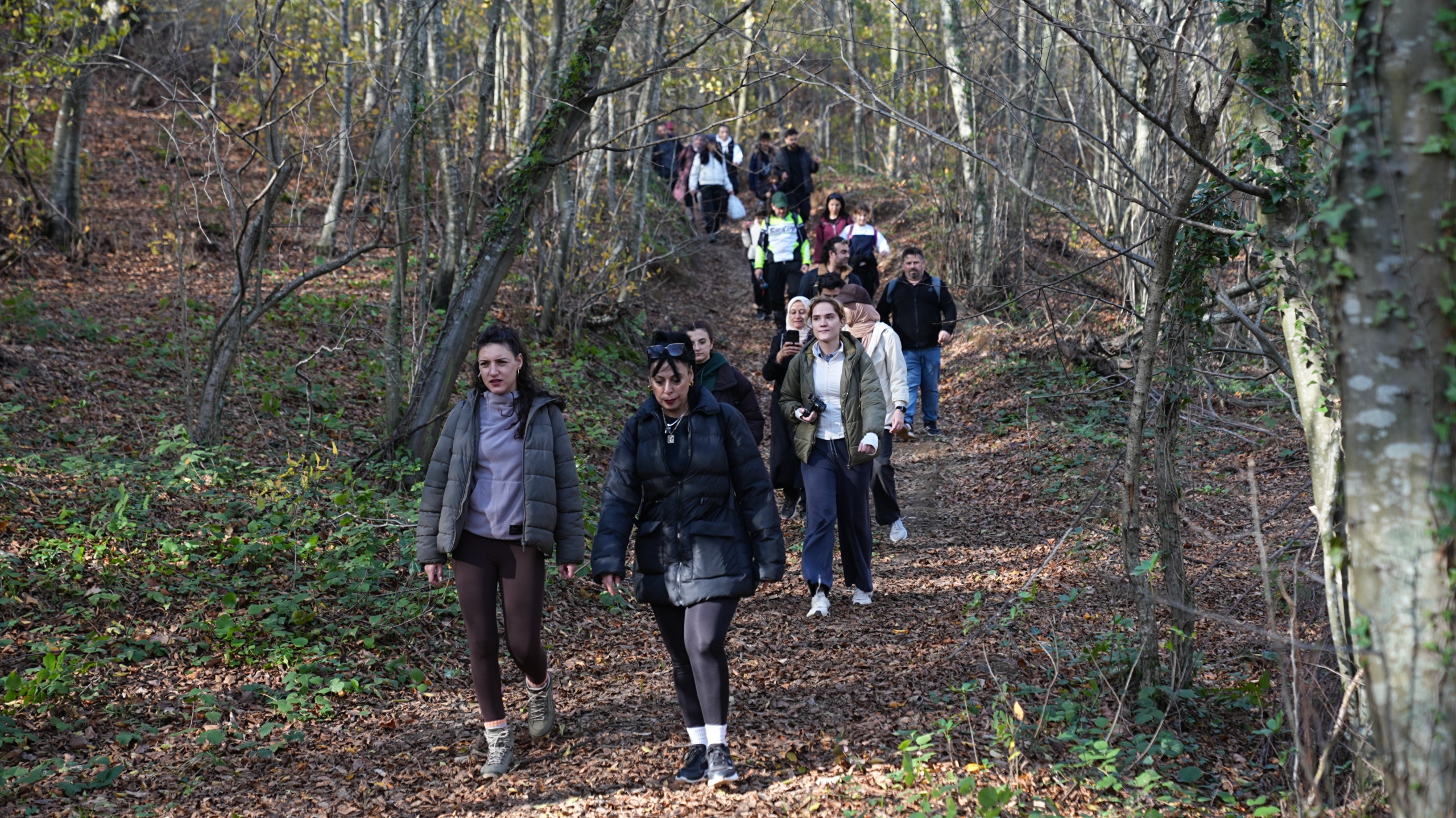 DOĞA YÜRÜYÜŞÜ DOĞA TUTKUNLARINI BULUŞTURDU  