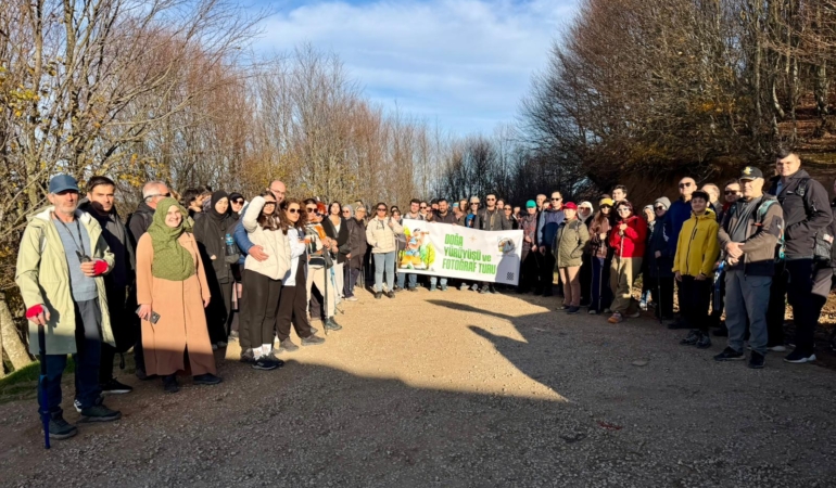 DOĞA YÜRÜYÜŞÜ DOĞA TUTKUNLARINI BULUŞTURDU  