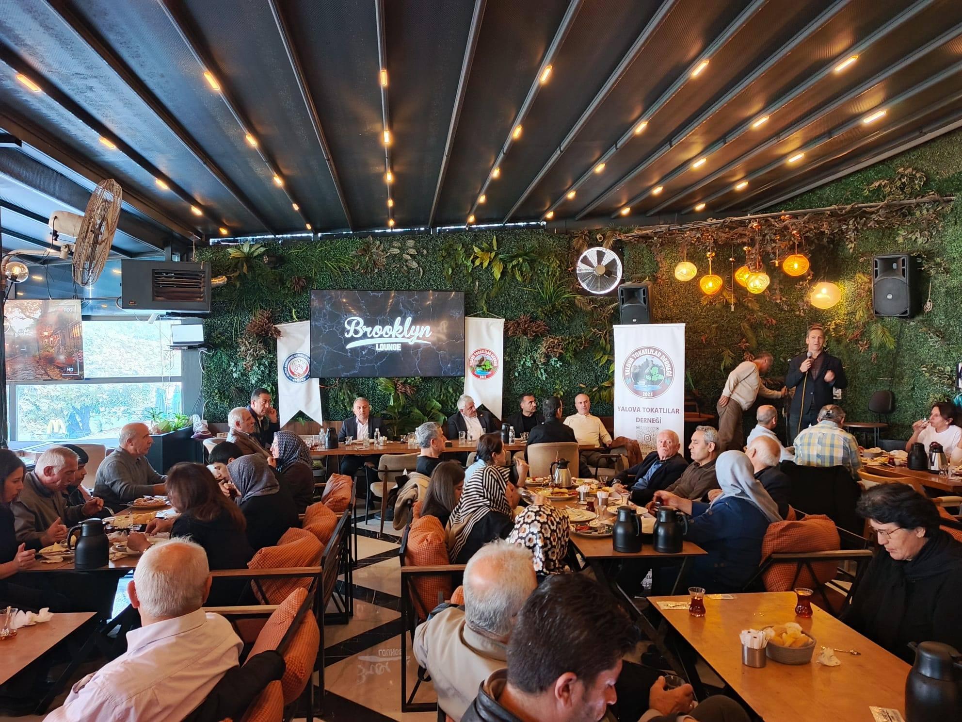 Yalova Tokatlılar Derneği Geleneksel Kahvaltıda Buluştu: Hemşeri Dayanışması ve İstihdam Gündemi Ön Plandaydı