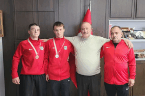 Esenköy’ün Gururu Genç Sporcular Başkan Mehmet Temel’i Ziyaret Etti