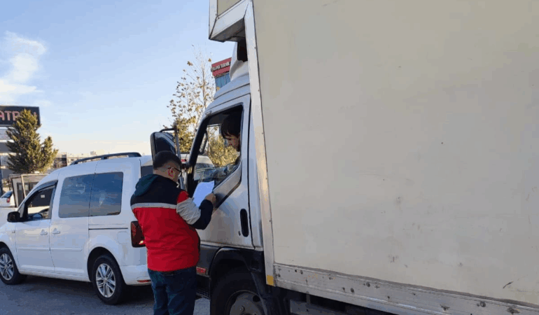 ŞAP HASTALIĞIYLA MÜCADELEDE DENETİMLER SÜRÜYOR: YOL KONTROLLERİNDEN KAÇIŞ YOK