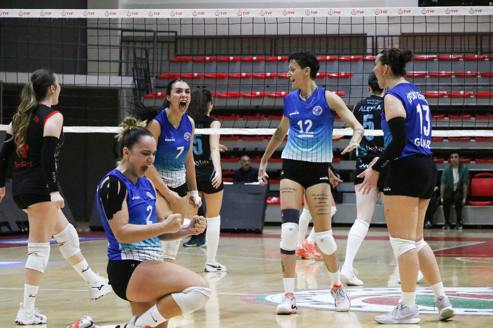 FİLEDE ÇİFTLİKKÖY’ÜN SULTANLARI LİDERİ DEVİRDİ (3-2)