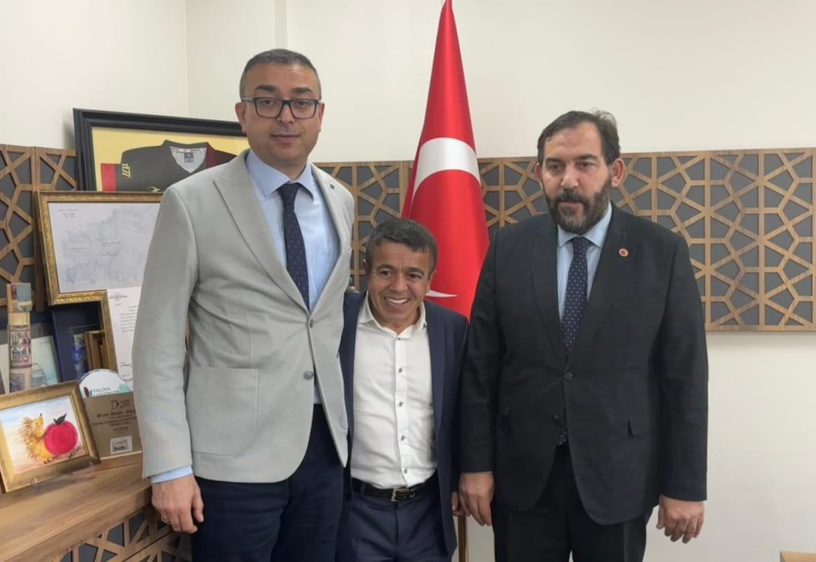 OLİMPİYAT ŞAMPİYONU HALİL MUTLU YALOVA’DA ÖĞRENCİLERLE BULUŞTU