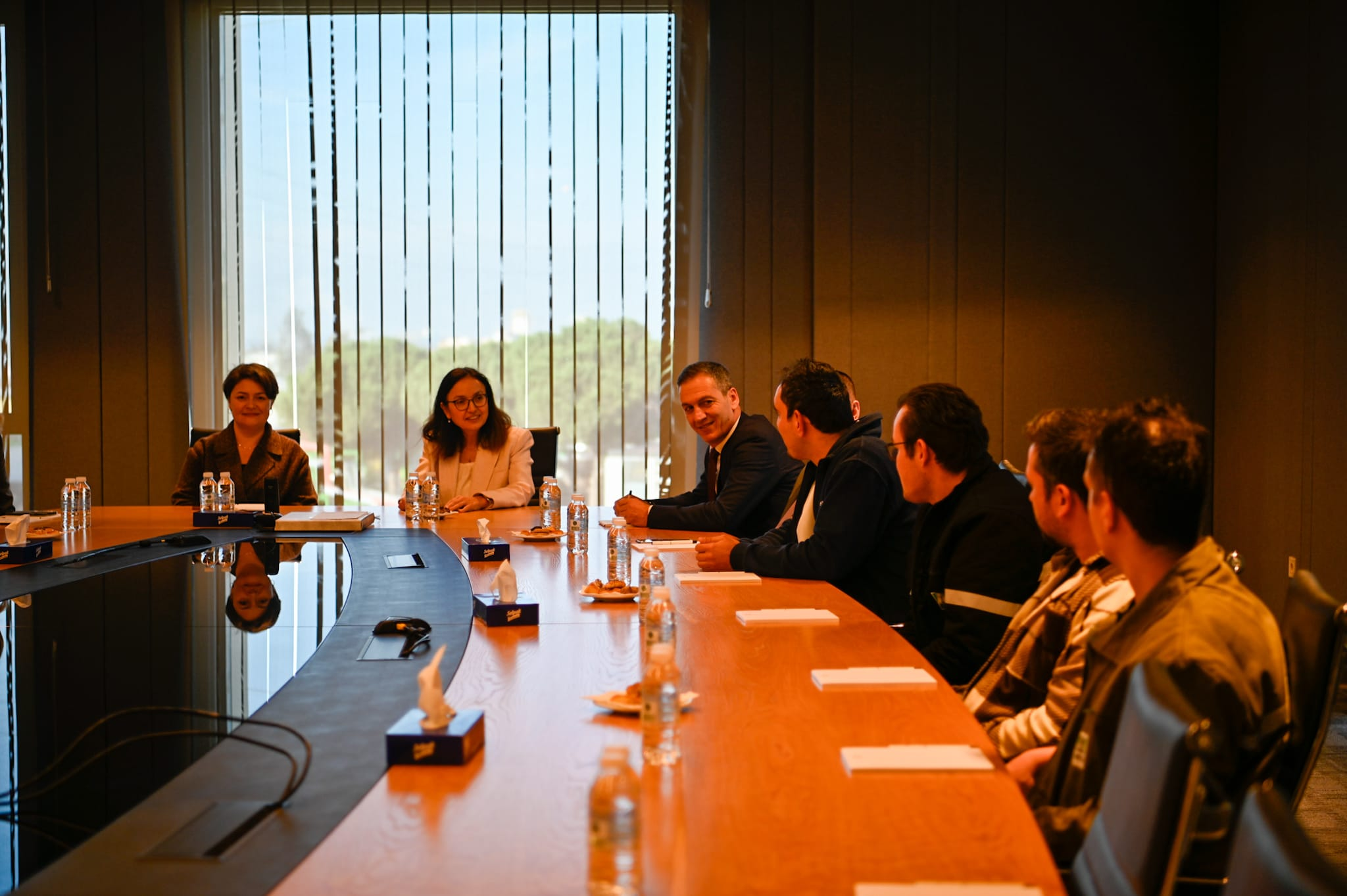ENGELLİ DOSTU İŞYERLERİNE TEŞEKKÜR ZİYARETİ: VALİ KAYA’DAN İSTİHDAMDA DUYARLI İŞLETMELERE ÖDÜL 6 ENGELLİ DOSTU İŞYERLERİNE TEŞEKKÜR ZİYARETİ: VALİ KAYA’DAN İSTİHDAMDA DUYARLI İŞLETMELERE ÖDÜL
