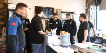 ÇİFTLİKKÖY’DE ZABITA EKİPLERİNDEN MARKET VE İŞLETMELERE SIKI DENETİM