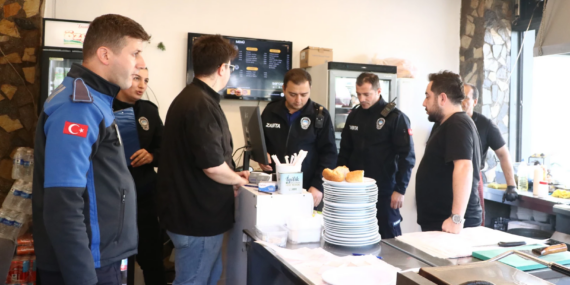 ÇİFTLİKKÖY’DE ZABITA EKİPLERİNDEN MARKET VE İŞLETMELERE SIKI DENETİM