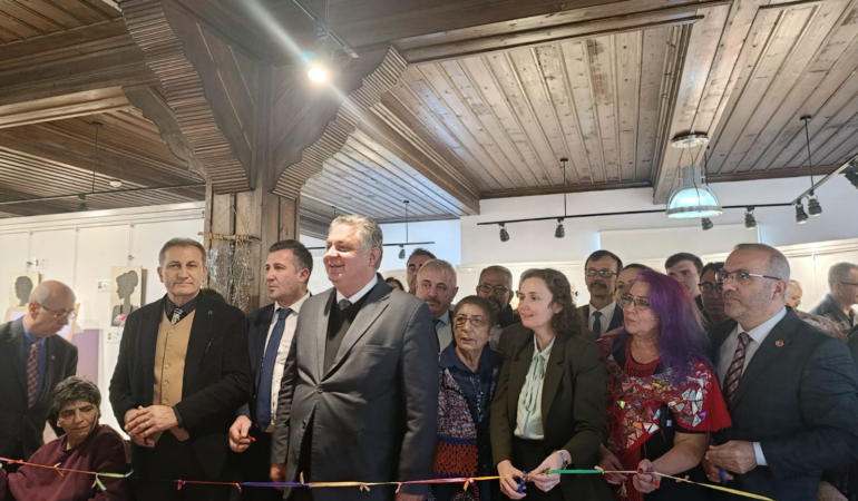 “Geri Dönüşümden Sanata” Sergisi Büyük İlgiyle Açıldı