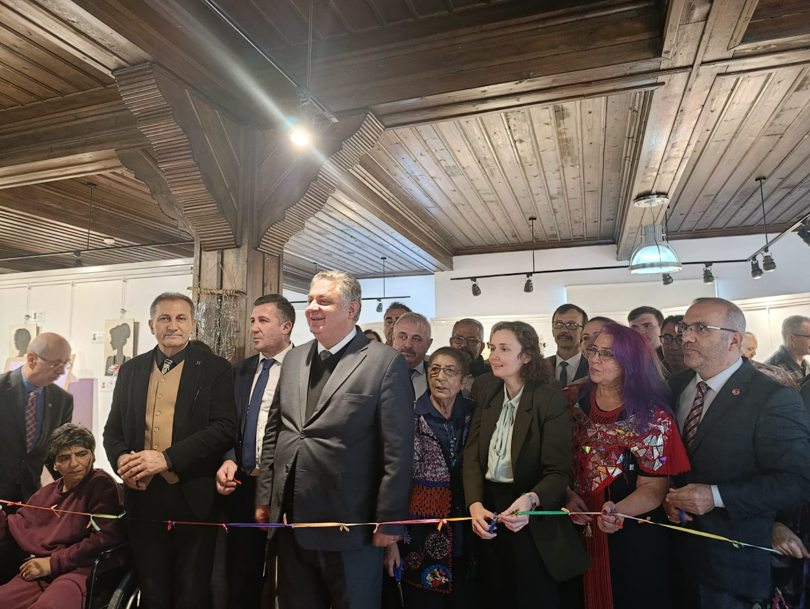 “Geri Dönüşümden Sanata” Sergisi Büyük İlgiyle Açıldı