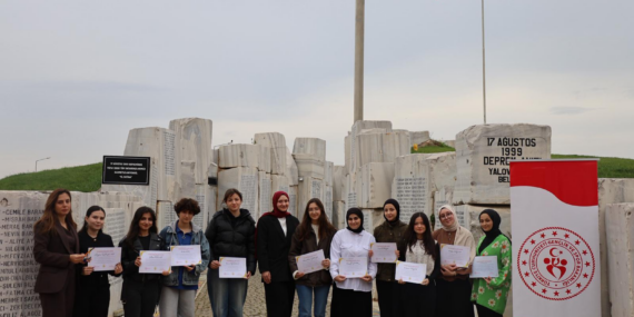 Dünya Gönüllüler Günü’nde Üniversitelilerden Duygulandıran Çalışma: