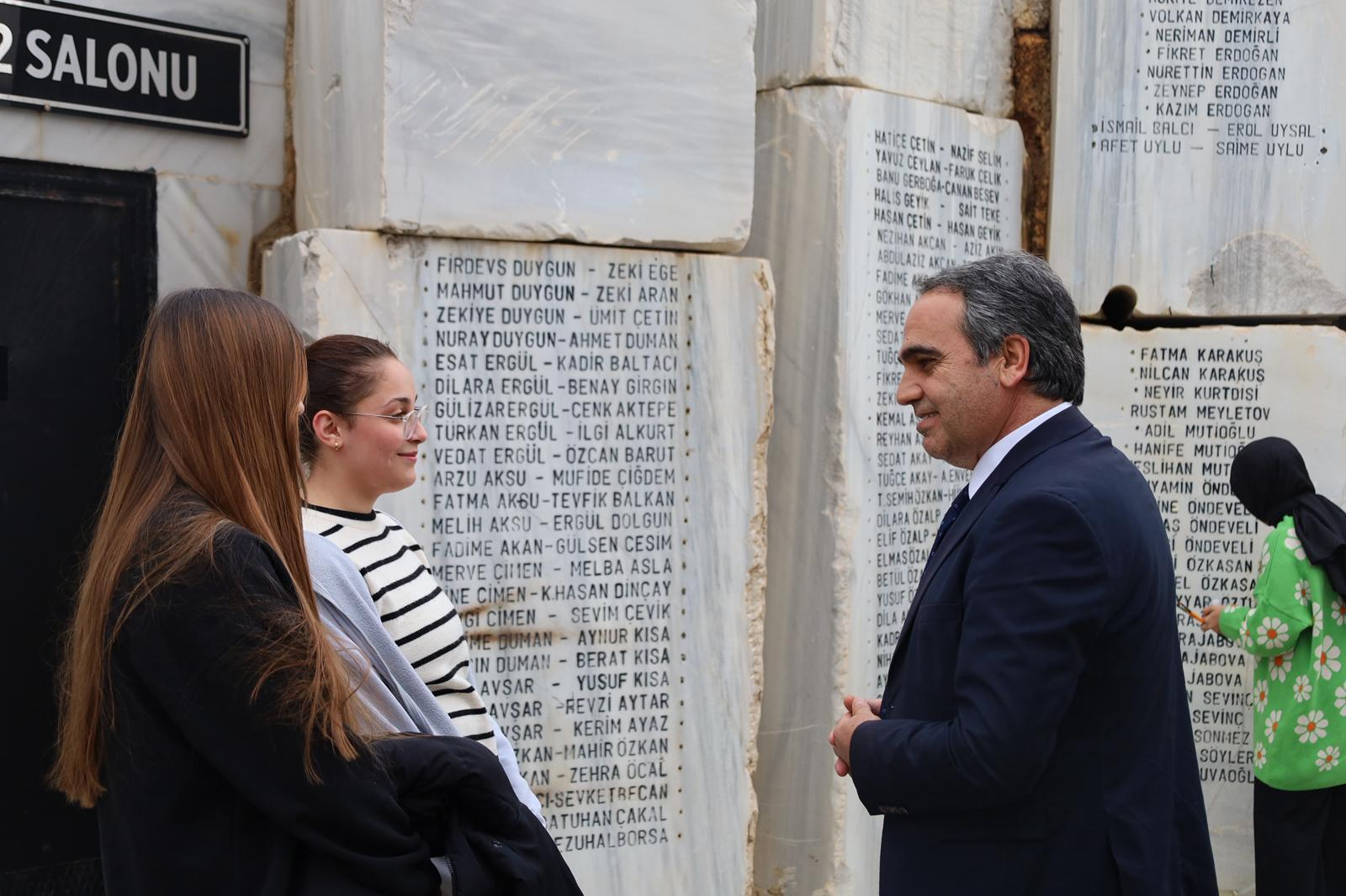 Dünya Gönüllüler Günü’nde Üniversitelilerden Duygulandıran Çalışma: